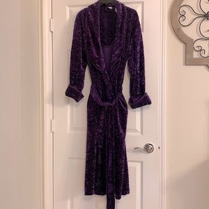 Delicates Purple Crushed Velvet Robe Sz S
